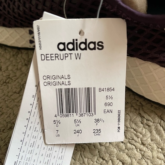 Adidas Deerupt Women’s Shoes. Brand new with box and tags. - Picture 9 of 9